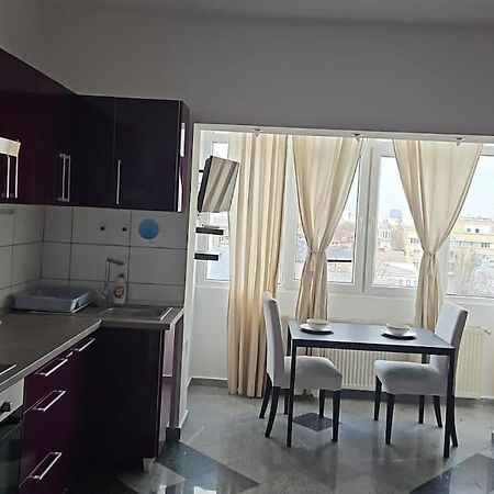 Nice Studio In The Heart Of City Bucharest Exterior photo